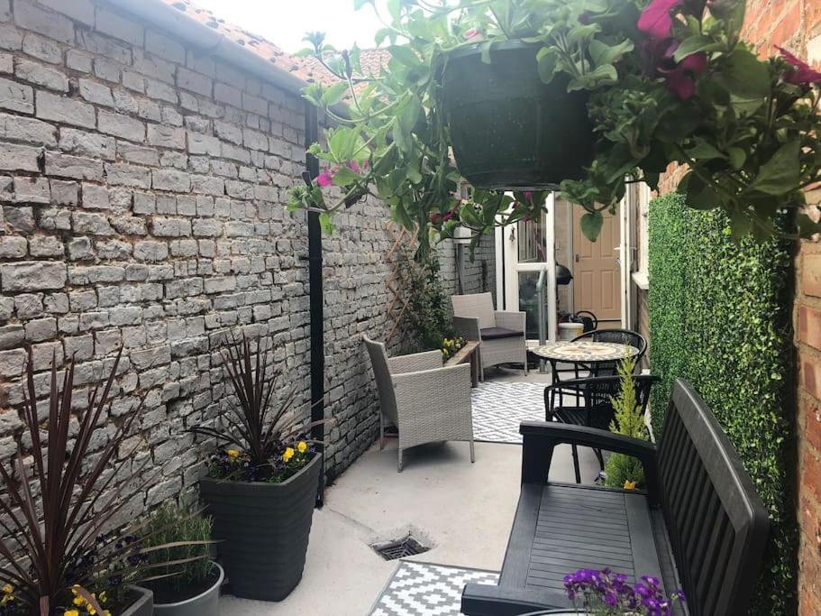 Large Cottage, Beach, Pubs Shops, Netflix, Bbq, Dog Friendly 헌맨비 외부 사진