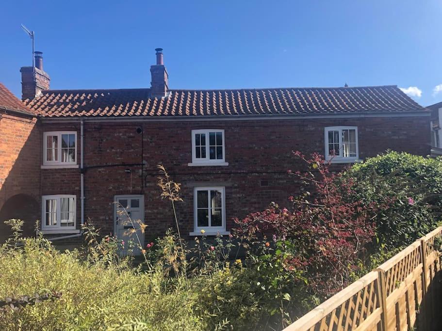 Large Cottage, Beach, Pubs Shops, Netflix, Bbq, Dog Friendly 헌맨비 외부 사진