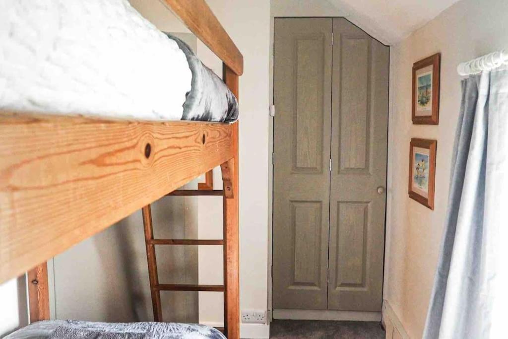 Large Cottage, Beach, Pubs Shops, Netflix, Bbq, Dog Friendly 헌맨비 외부 사진
